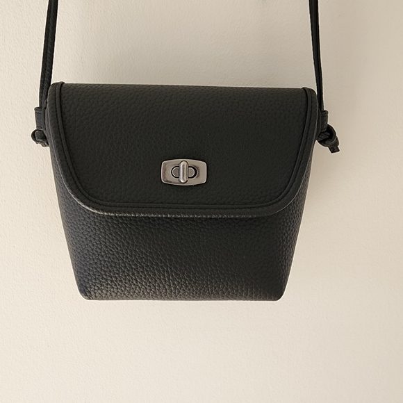 Uniqlo Bags Woman Faux Leather Mini Square Shoulder Bag Poshmark